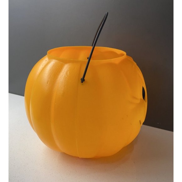 Vintage General Foam Plastic Blow Mold Pumpkin Halloween Candy Bucket Pail Cute - Picture 2 of 6